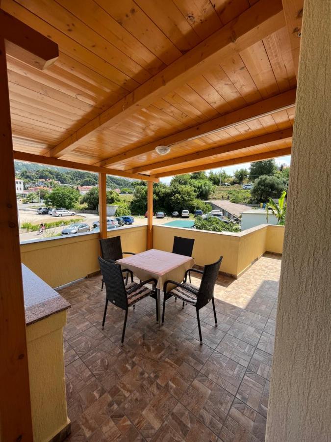 Apartments And Rooms Markovski Palit Zewnętrze zdjęcie