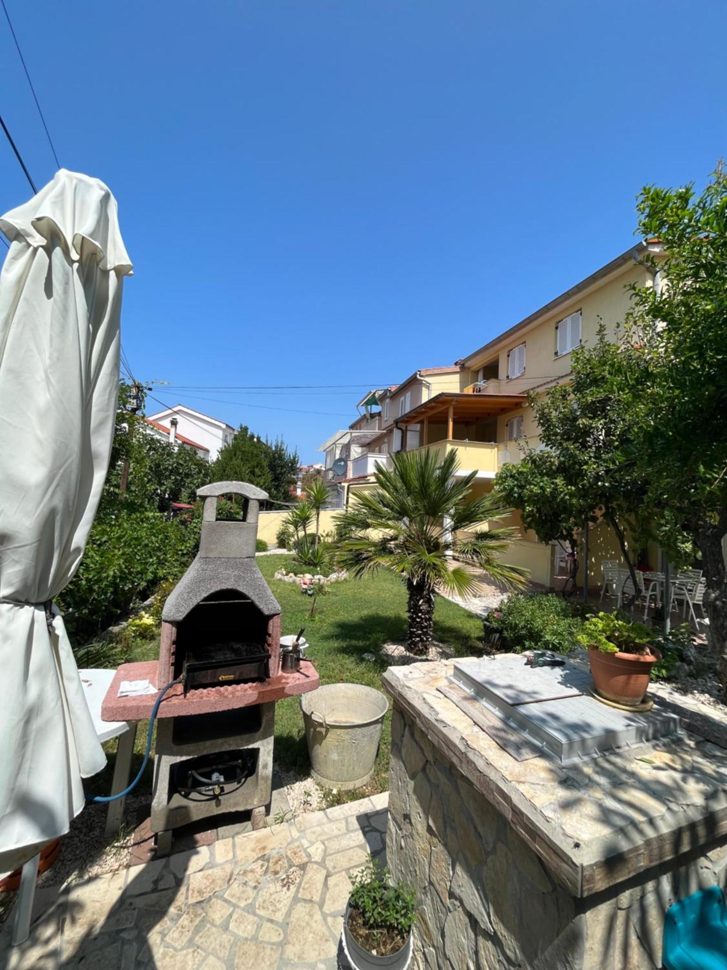 Apartments And Rooms Markovski Palit Zewnętrze zdjęcie