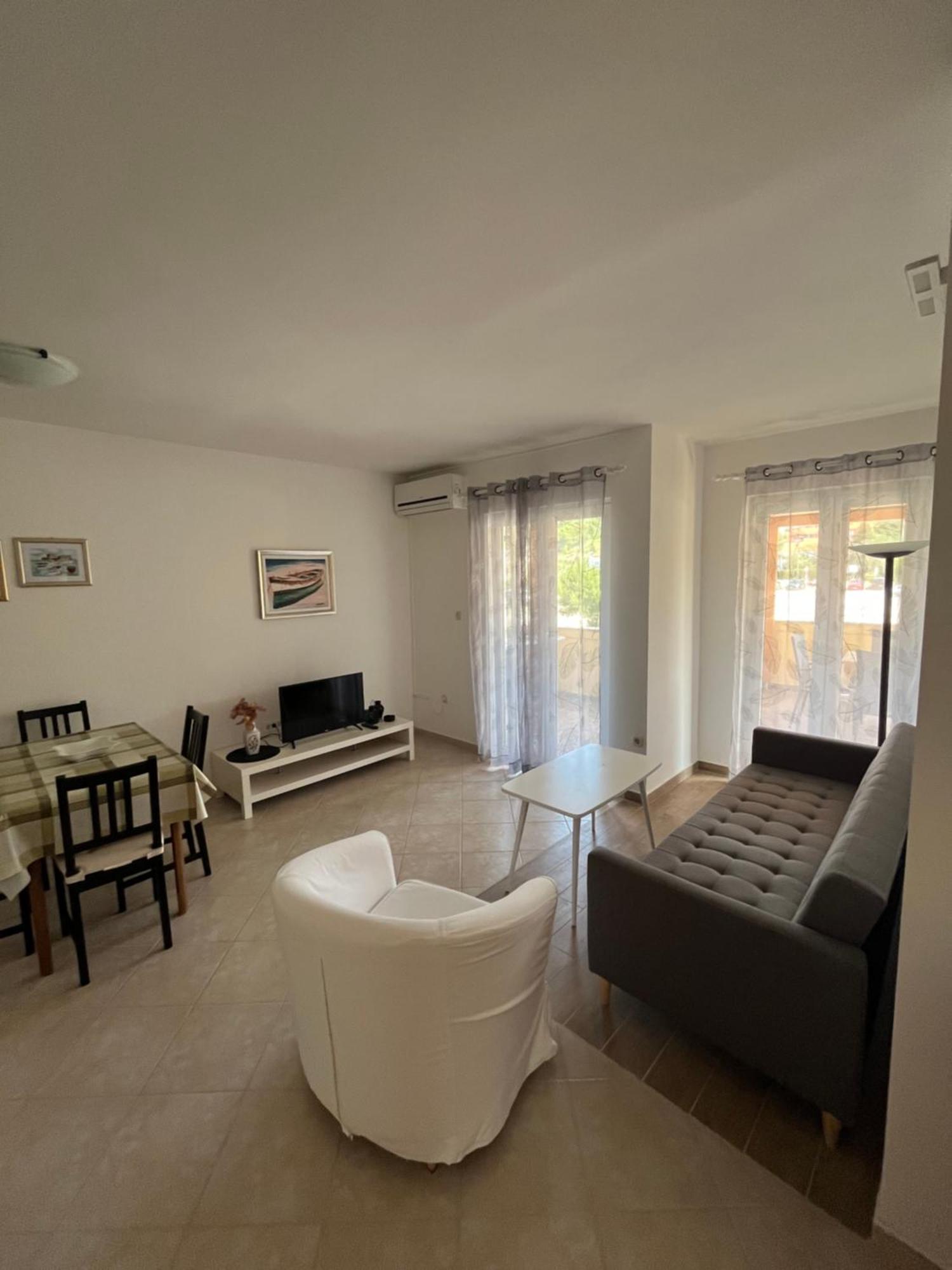 Apartments And Rooms Markovski Palit Zewnętrze zdjęcie