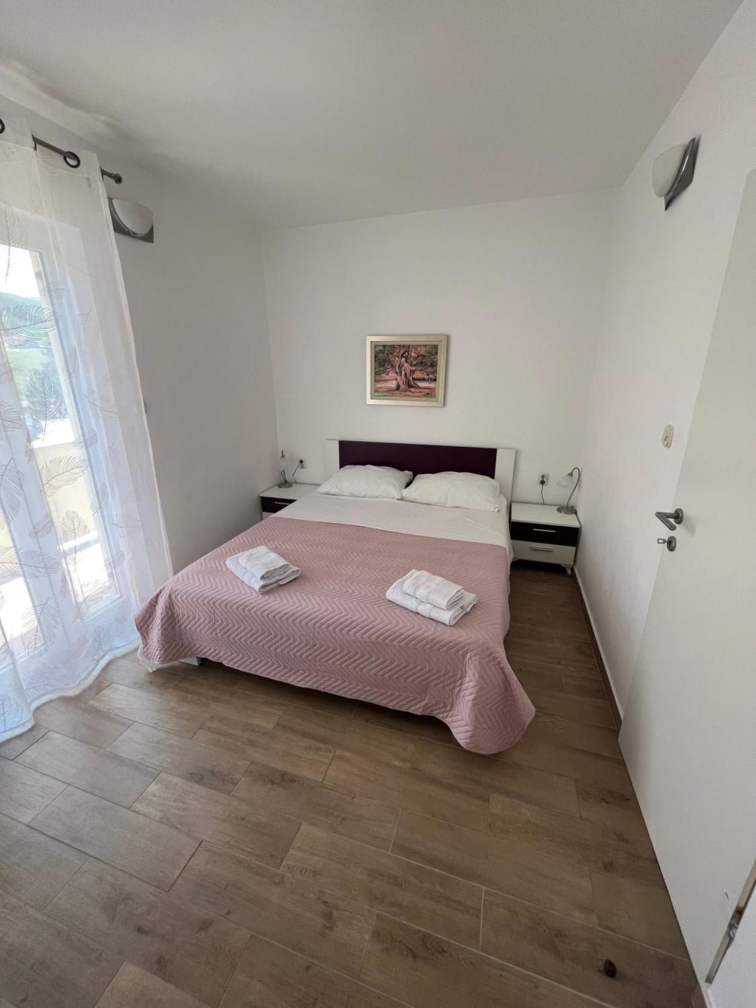 Apartments And Rooms Markovski Palit Zewnętrze zdjęcie